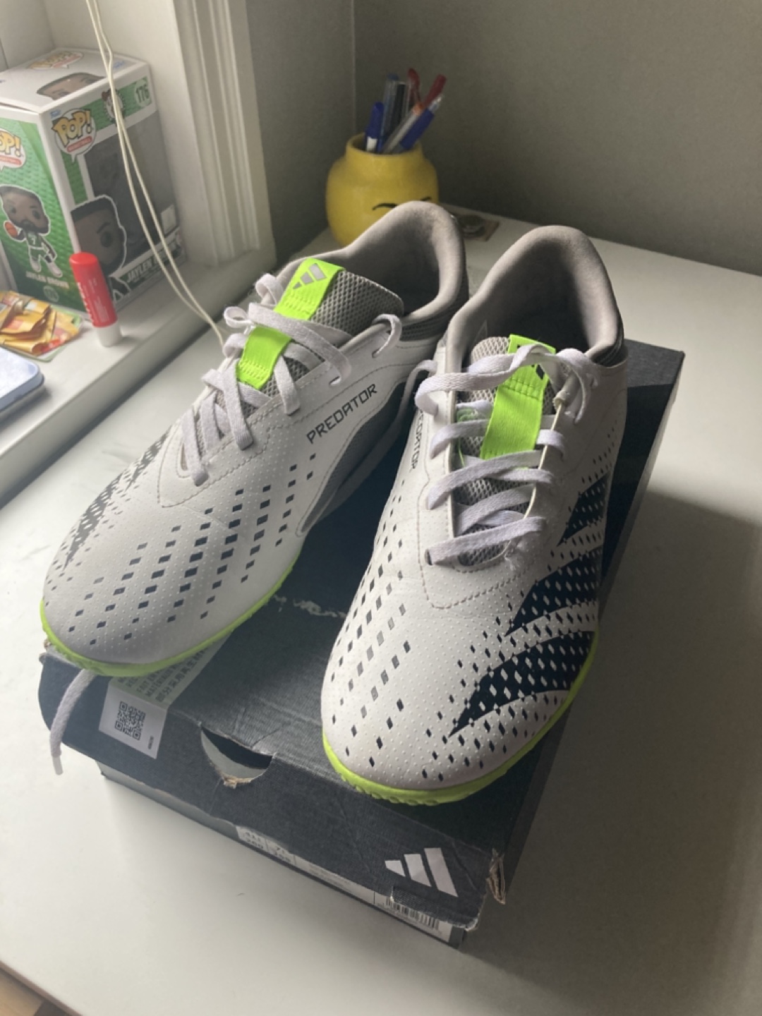 Adidas Predator Accuracy.4 Indoor Soccer Shoes - Size 8