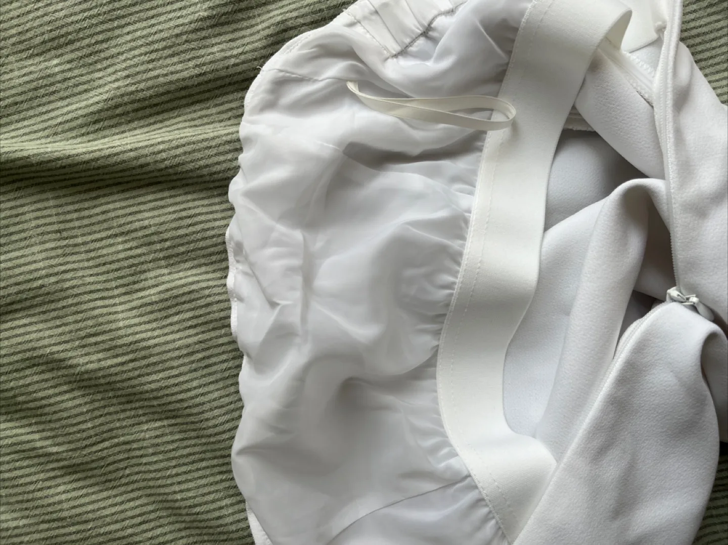 Babaton size 2 white midi dress image indicator(3)