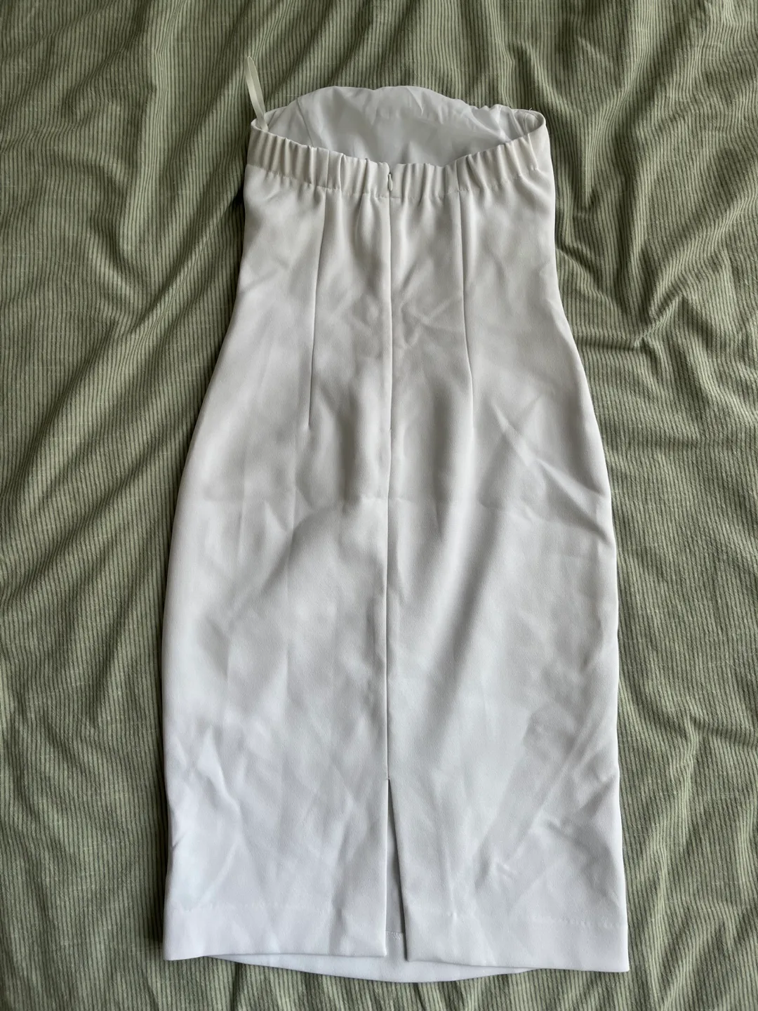 Babaton size 2 white midi dress image indicator(2)