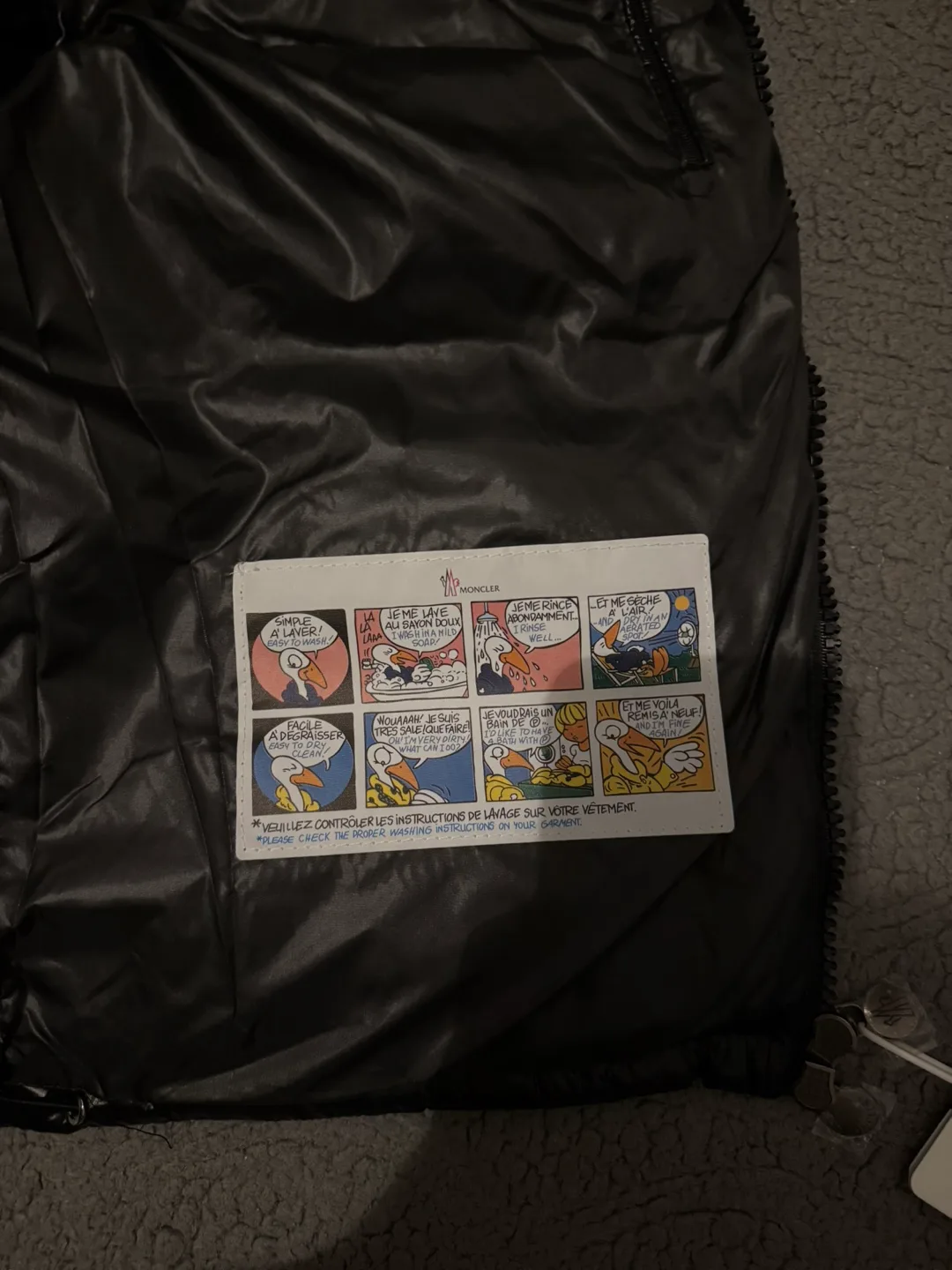 Men's Moncler Black Puffer Vest image indicator(5)