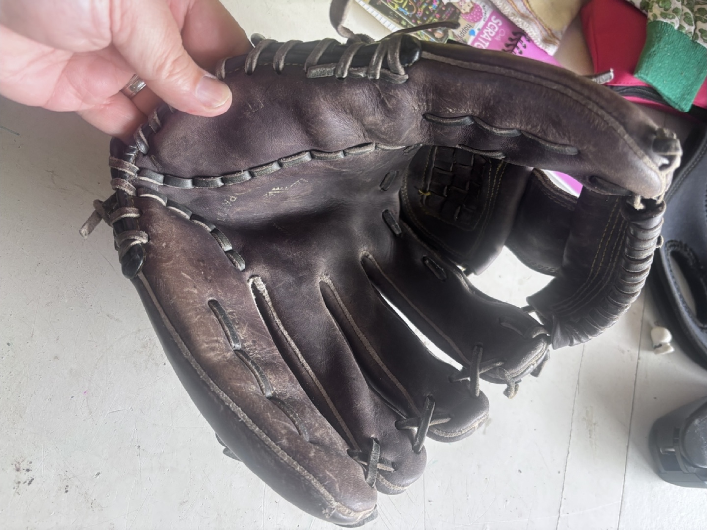 Easton Baseball Glove - photo 2