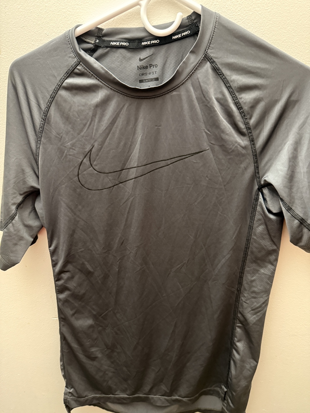 Nike Pro Dri-FIT Slim Fit Short Sleeve Shirt