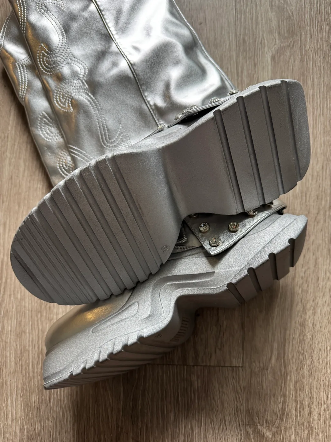 Silver Metallic Cowboy Boots 🧡 image indicator(5)