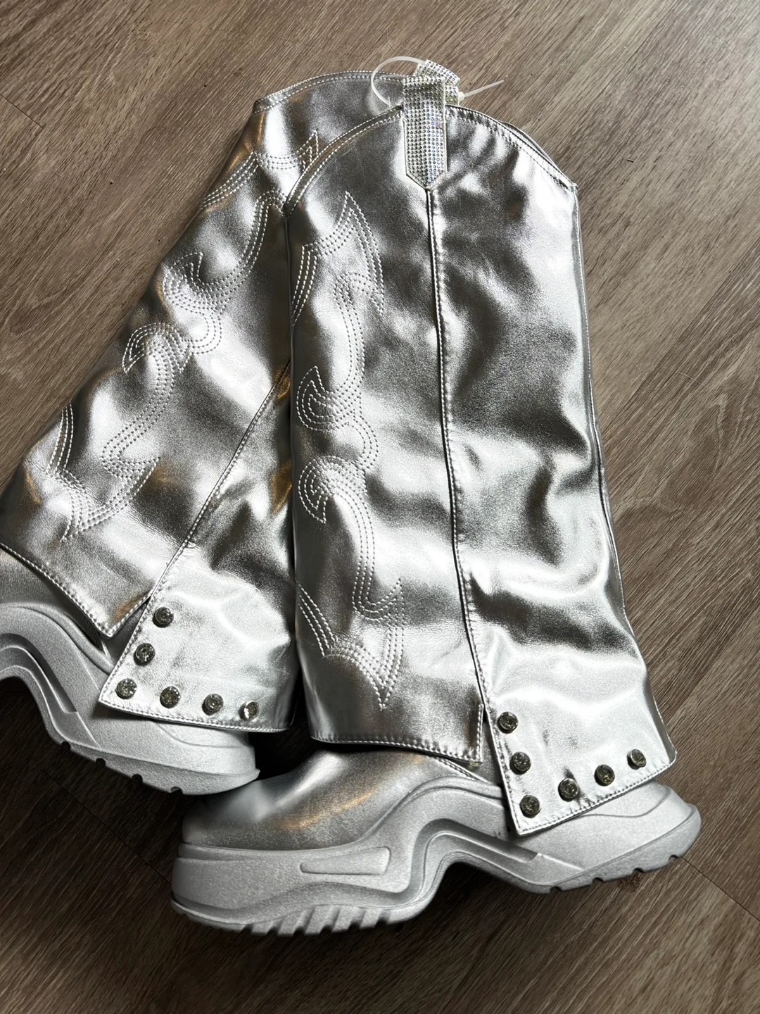 Silver Metallic Cowboy Boots 🧡 image indicator(2)