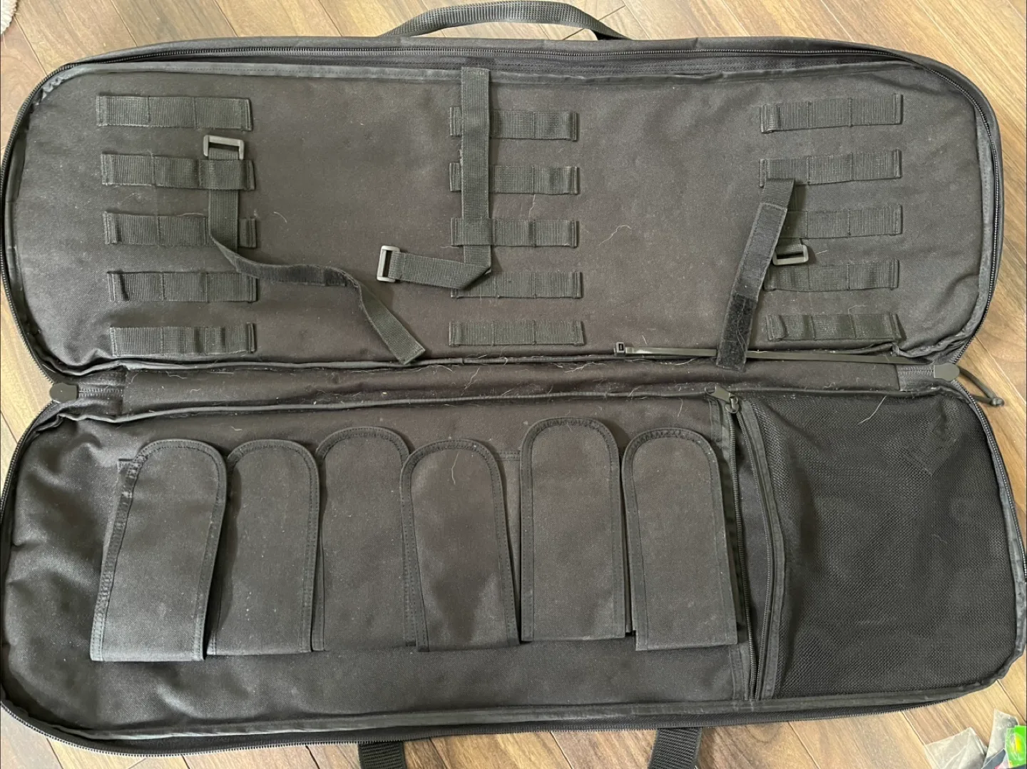 Black Padded Airsoft Rifle Case image indicator(2)