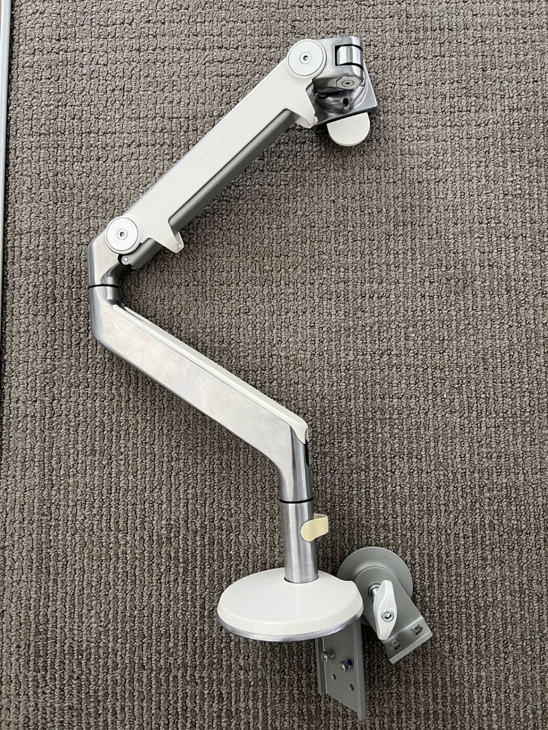 Humanscale Monitor Arm - photo 4