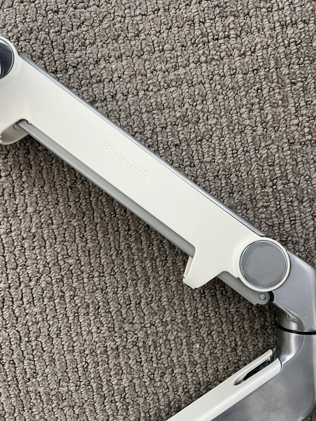 Humanscale Monitor Arm image indicator(3)