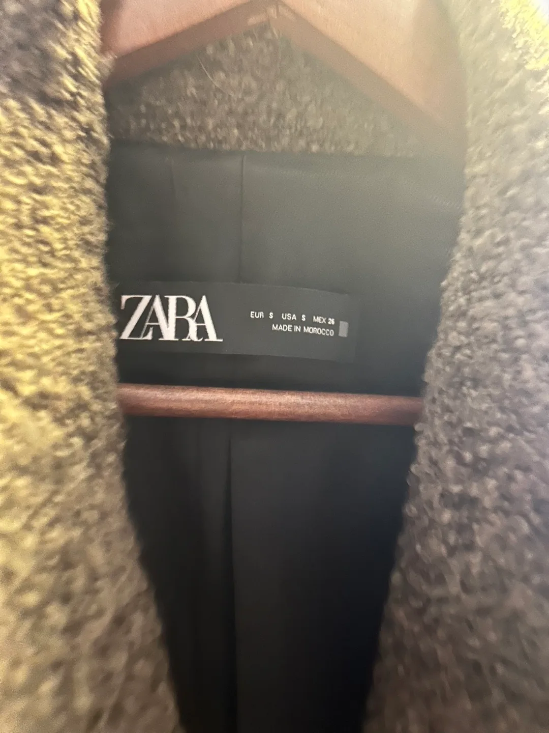 Zara Double-Breasted Bouclé Coat image indicator(3)