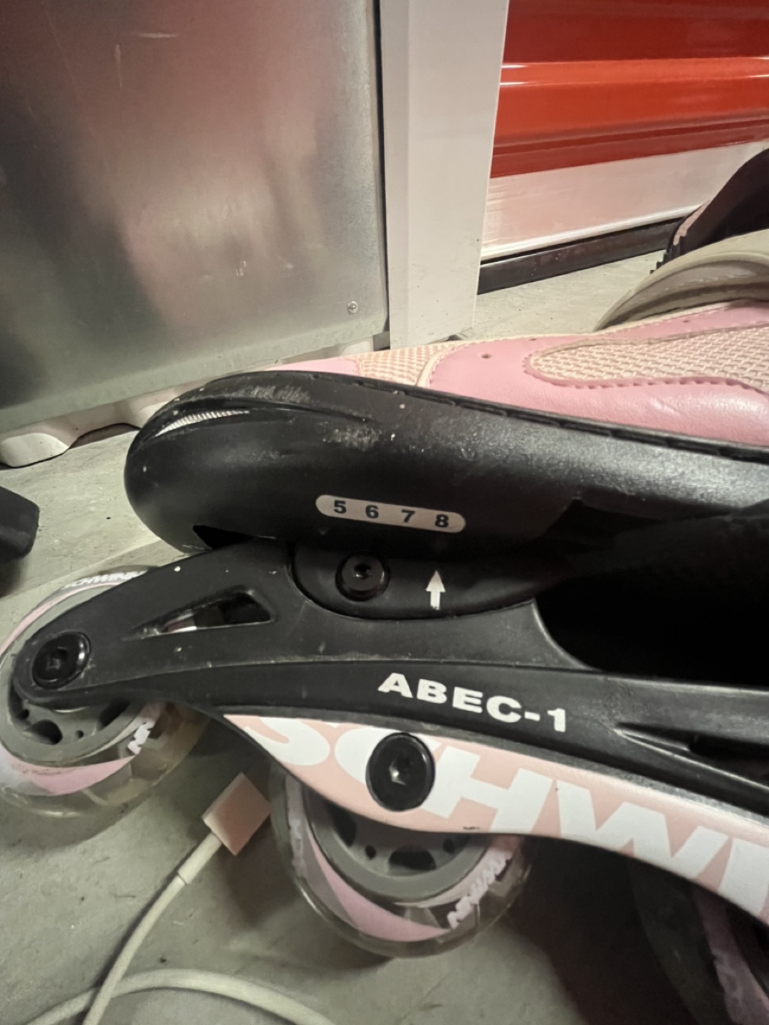 Schwinn Inline Skates - Size 6-8 - photo 3