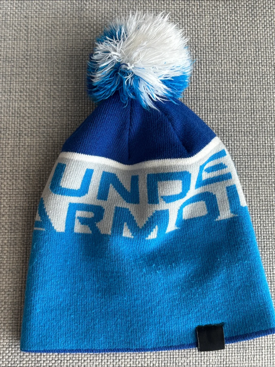 Under Armour Hat Boys Blue Pom pom - One Size (9 - 12 Years)🧡 image indicator(2)