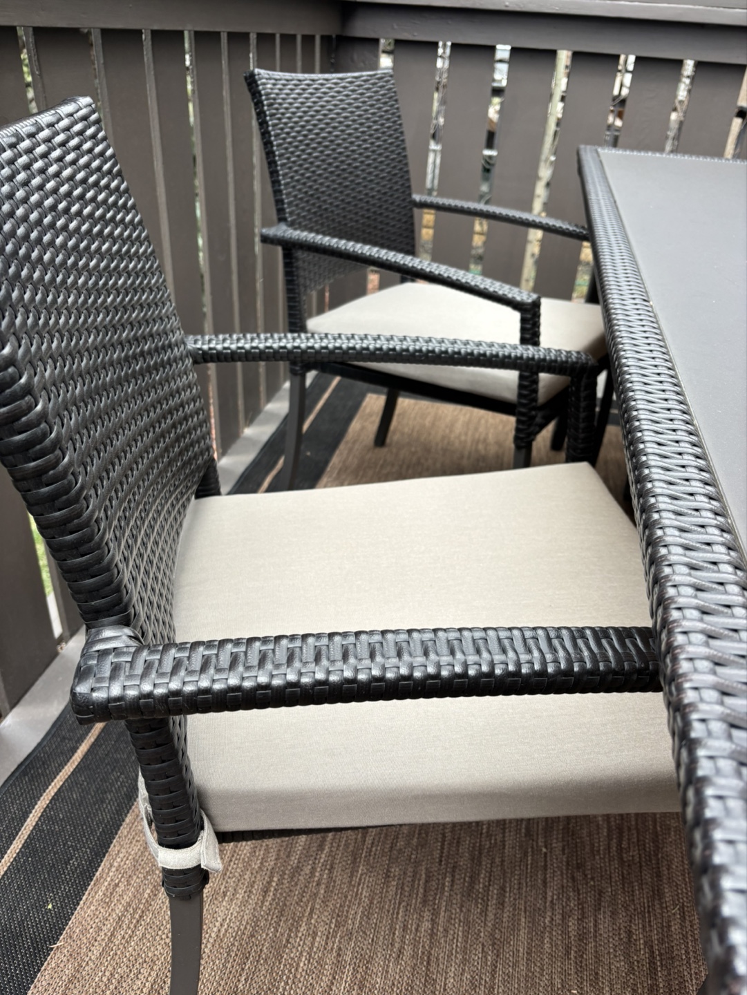 Patio Dining Set - 6 chairs and table - photo 2