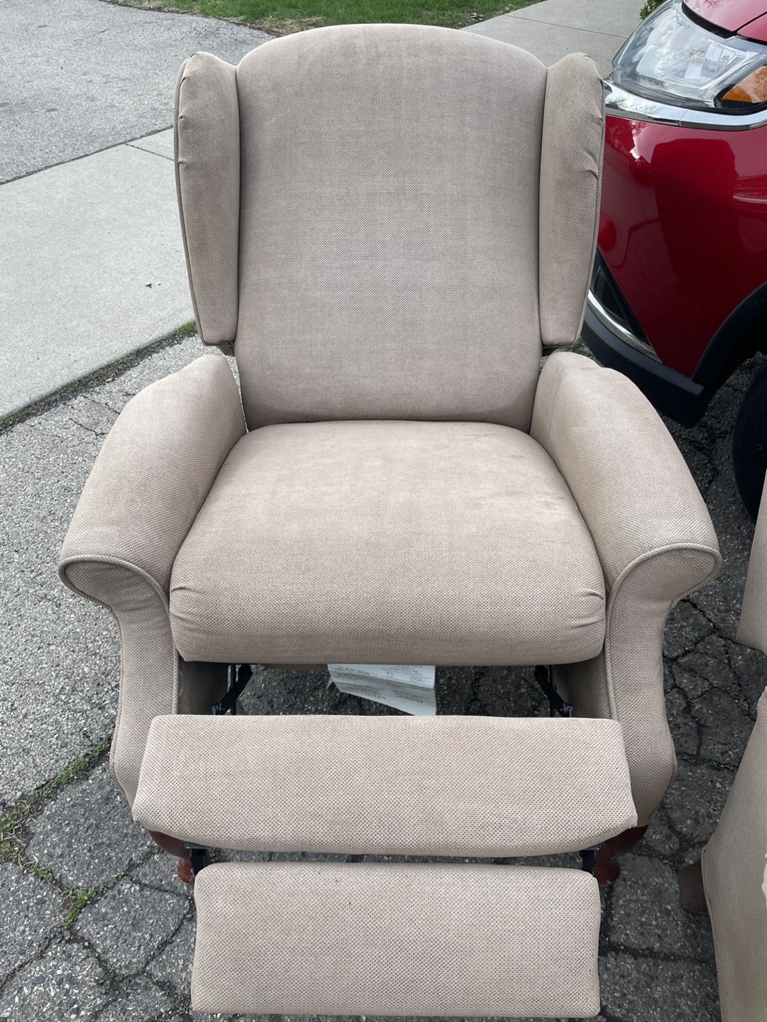 Pair of Recliners - Beige and Pink🧡 - photo 2