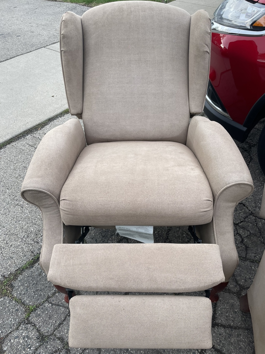 Pair of Recliners - Beige and Pink🧡
