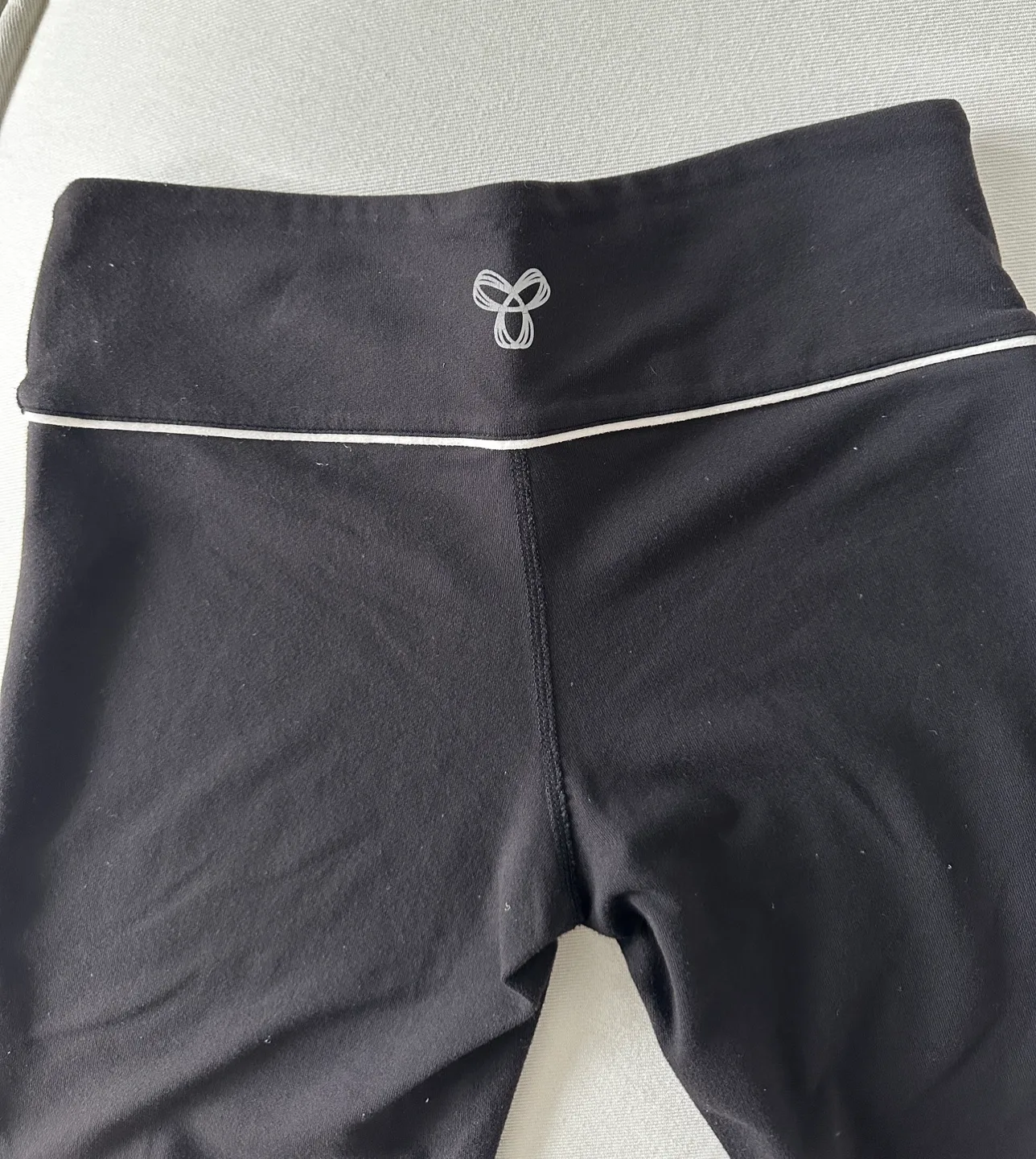 Aritzia TNA Tracksuit - Size XS - Black image indicator(9)