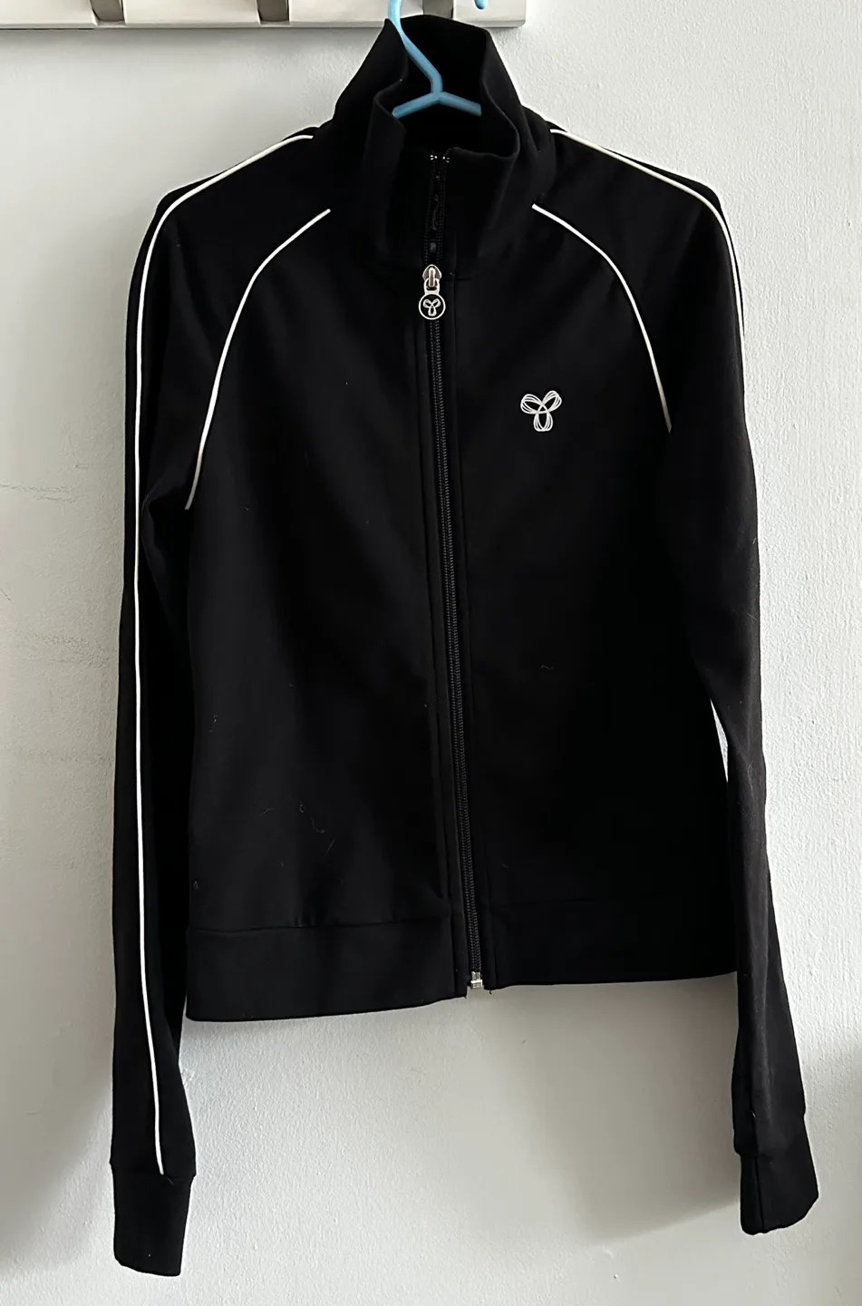 Aritzia TNA Tracksuit - Size XS - Black image indicator(5)