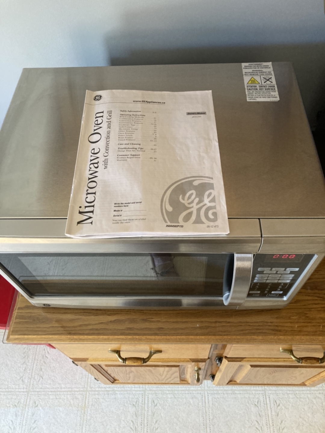 GE Microwave Oven with Convection - photo 2
