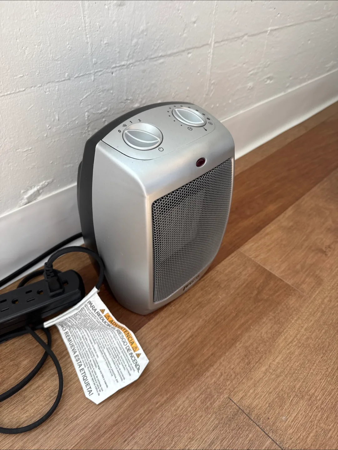 Compact Personal Heater thumbnail
