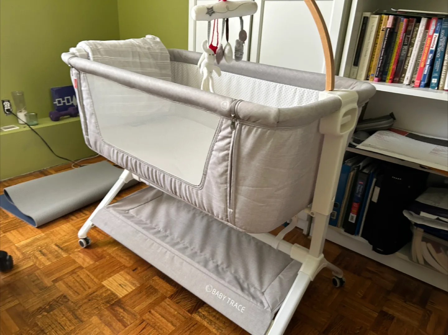 Baby Trace Beside Crib/Bassinet with Mobile image indicator(2)