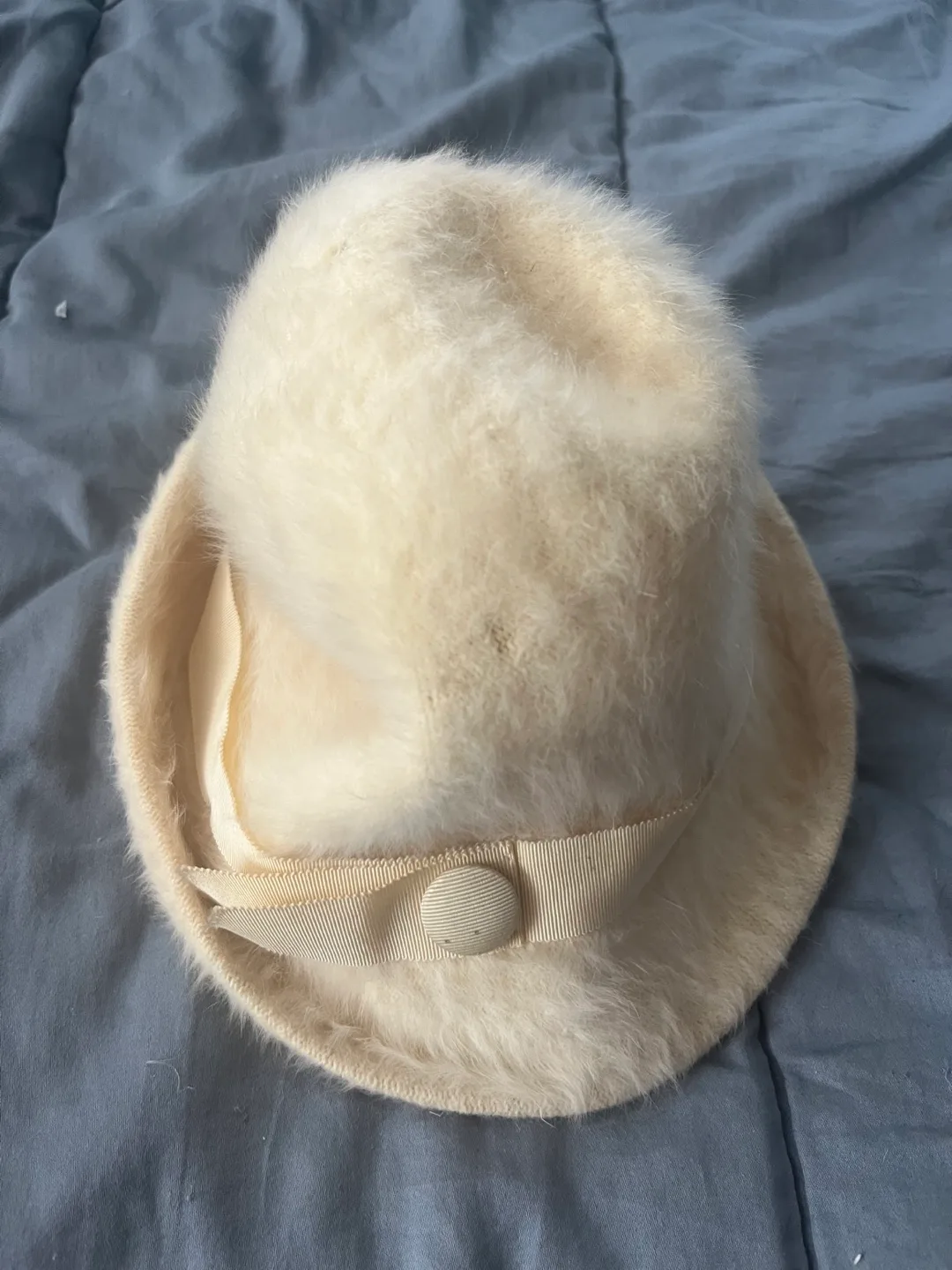 Vintage Kangol Design Women's Hat image indicator(2)