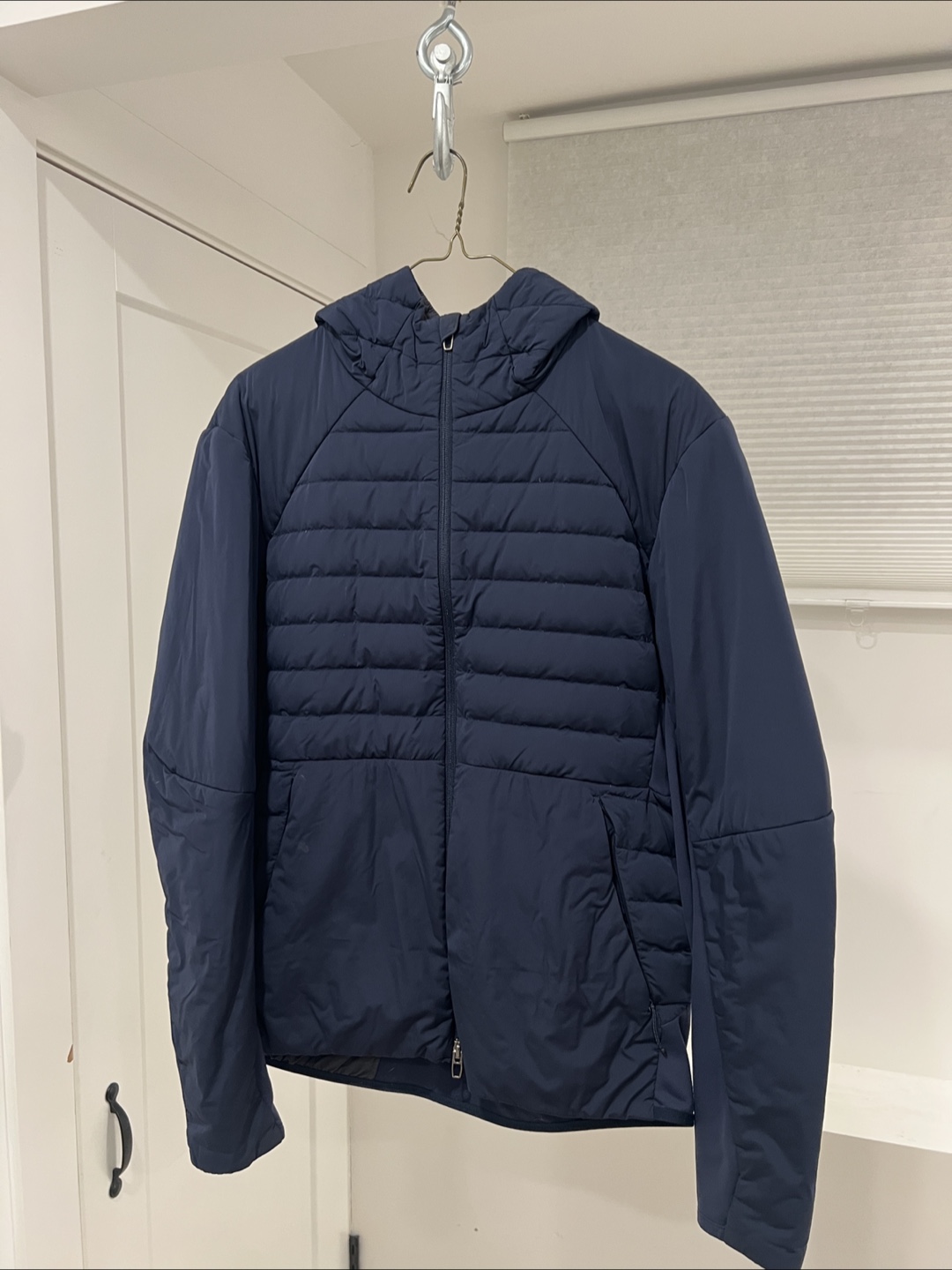 Men's lululemon Navy Blue Hooded Insulated Jacket