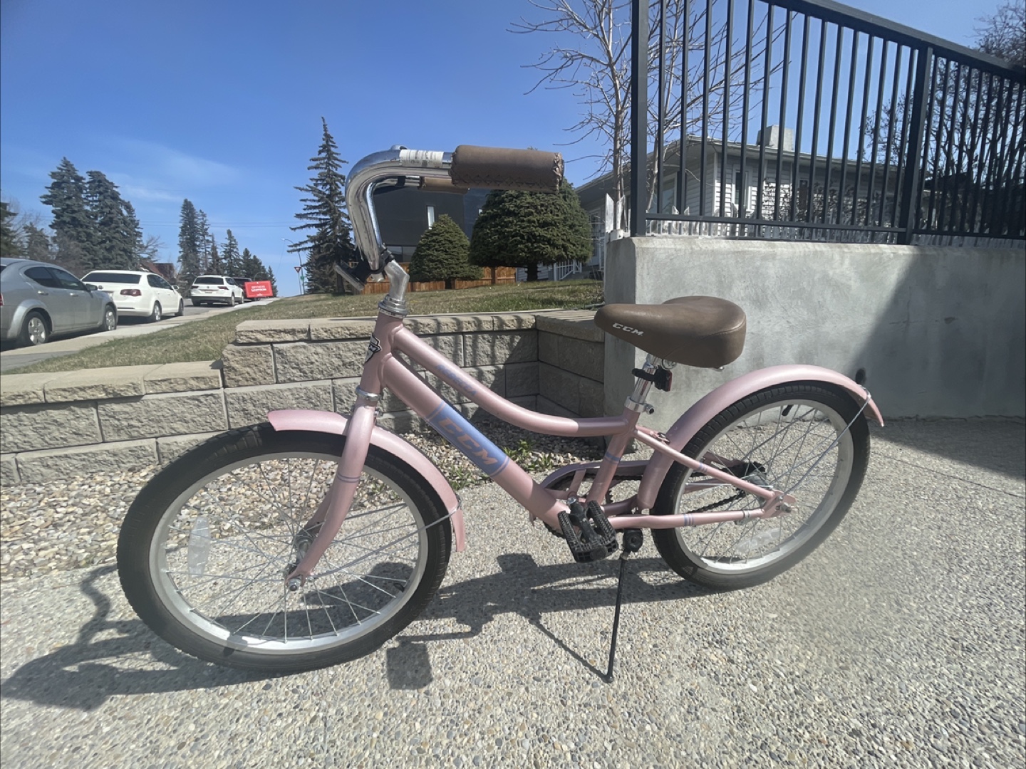 CCM Bikes Rebecca Girls' Bike 20“