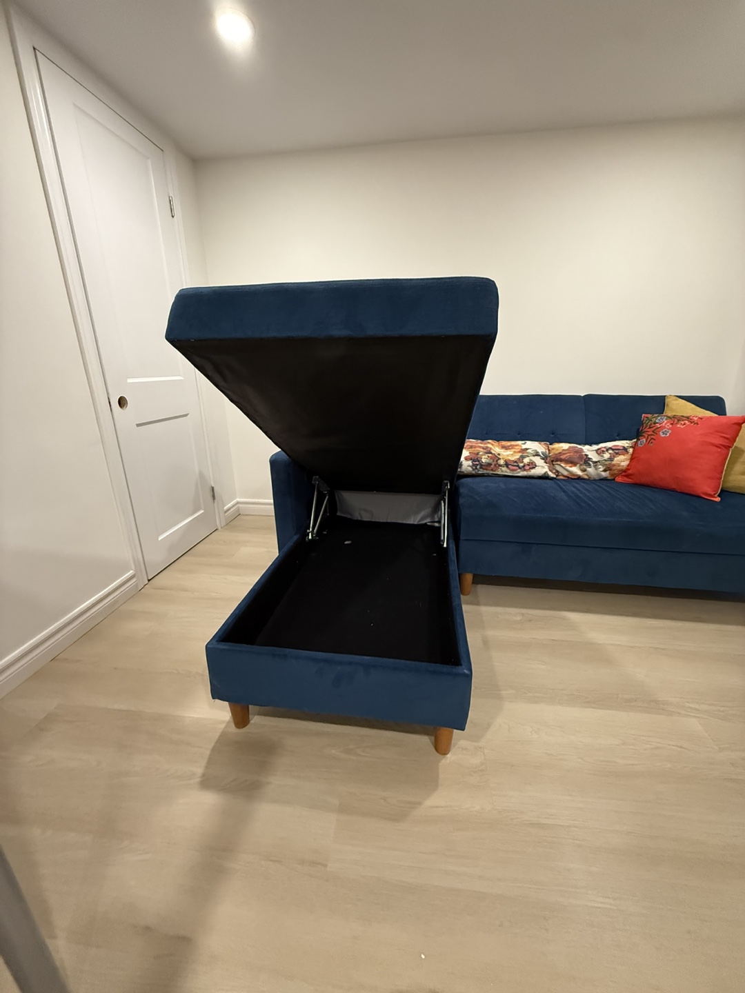 Navy Blue Velvet Sectional Sofa with Storage - photo 4