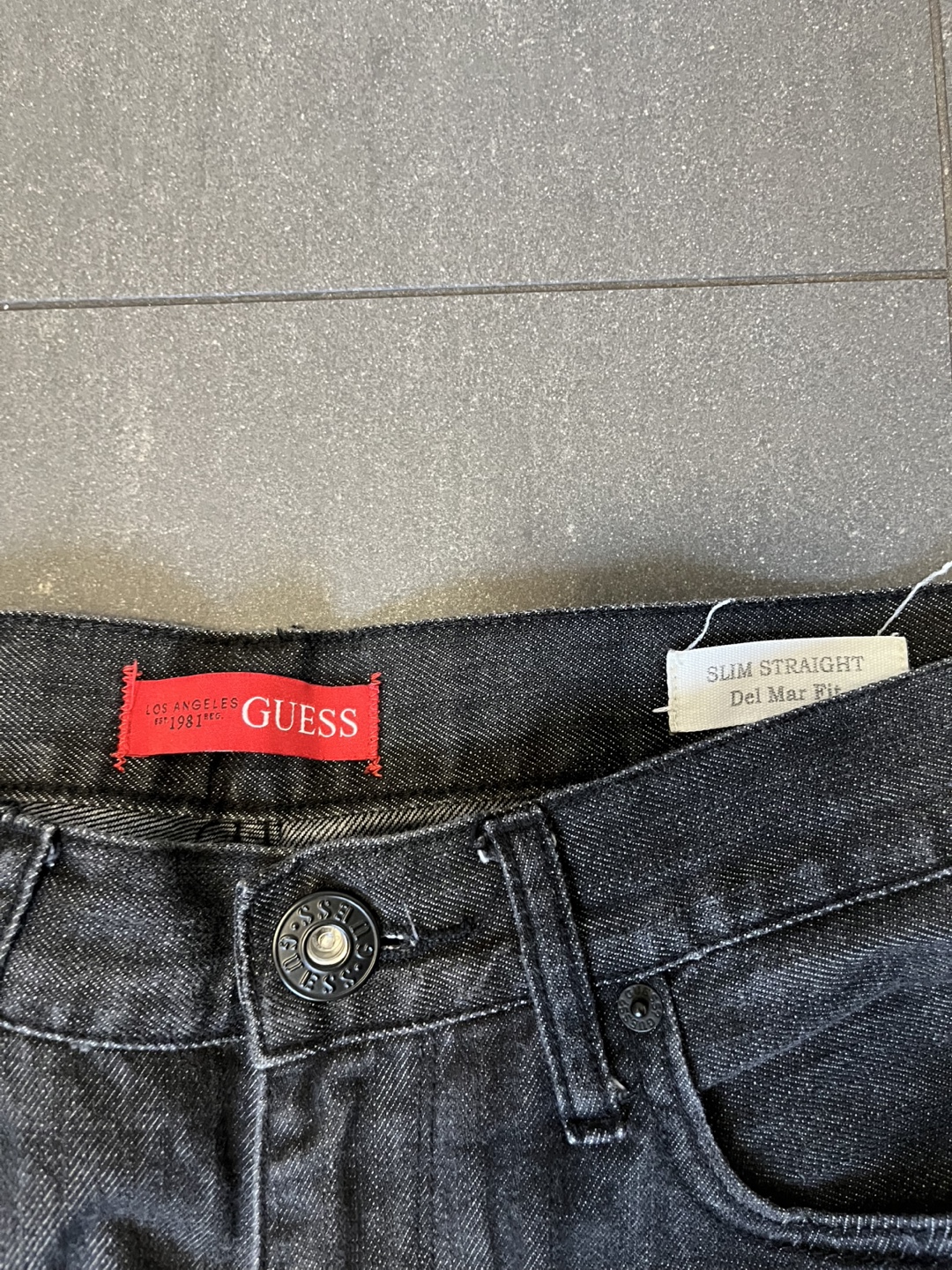 Men's Guess Slim Straight Jeans 33 x 32 - photo 2
