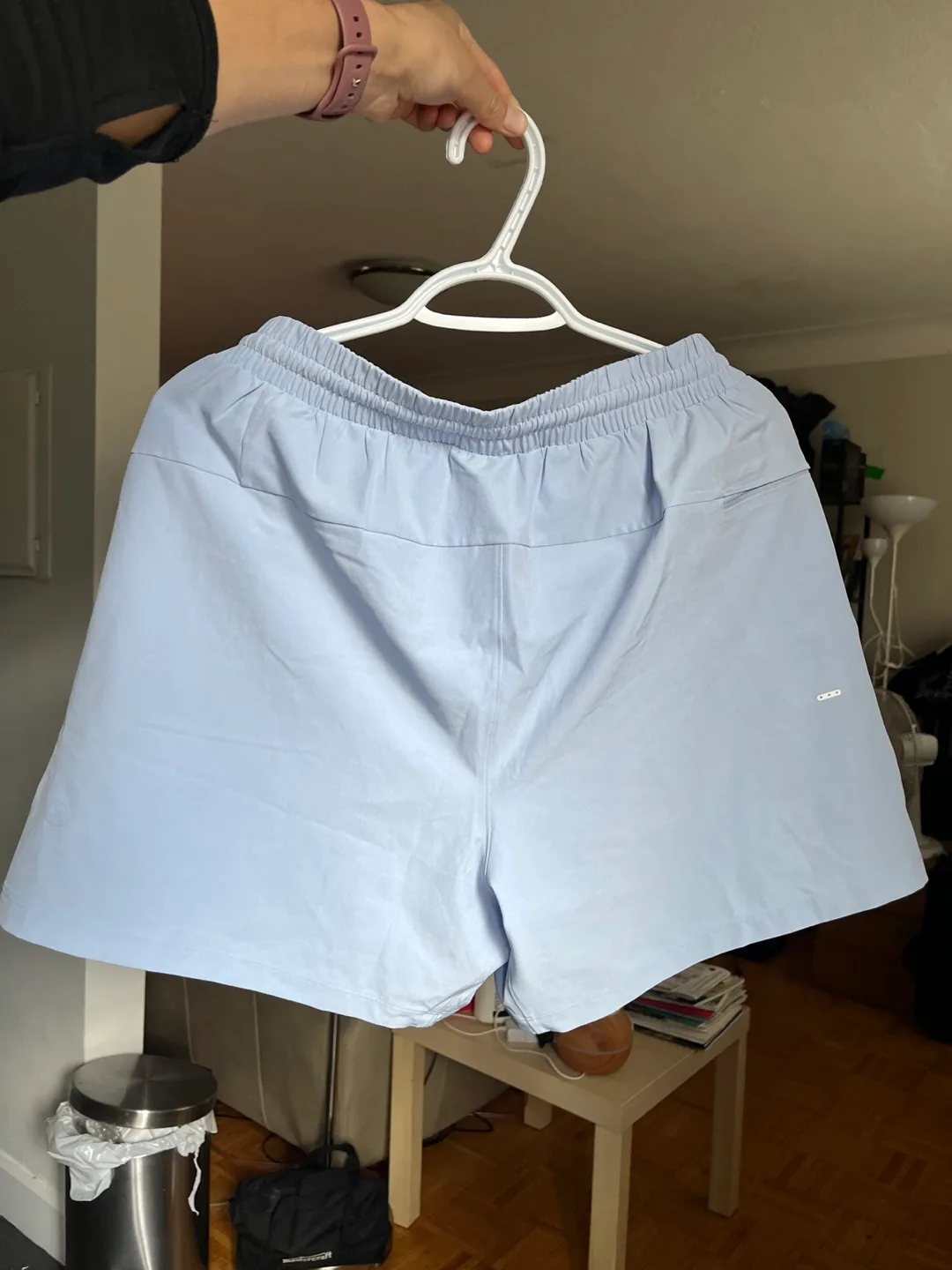 Lululemon Pool Short 5" - Size M - Light Blue image indicator(2)