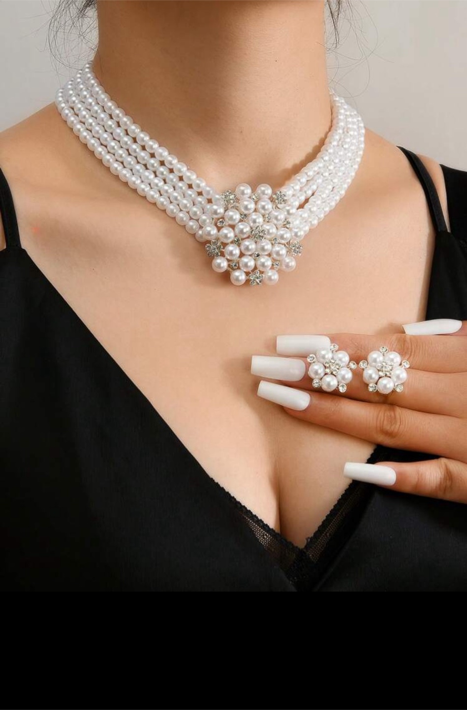Elegant Pearl Necklace and Earrings Set