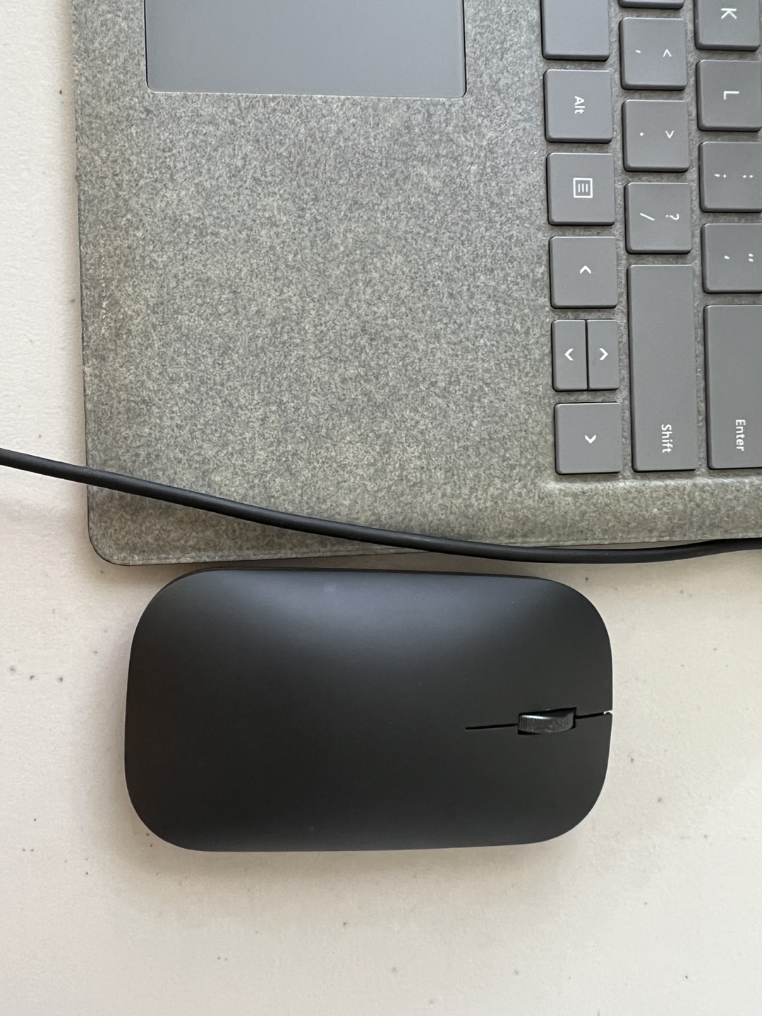 Microsoft Surface Laptop - photo 4