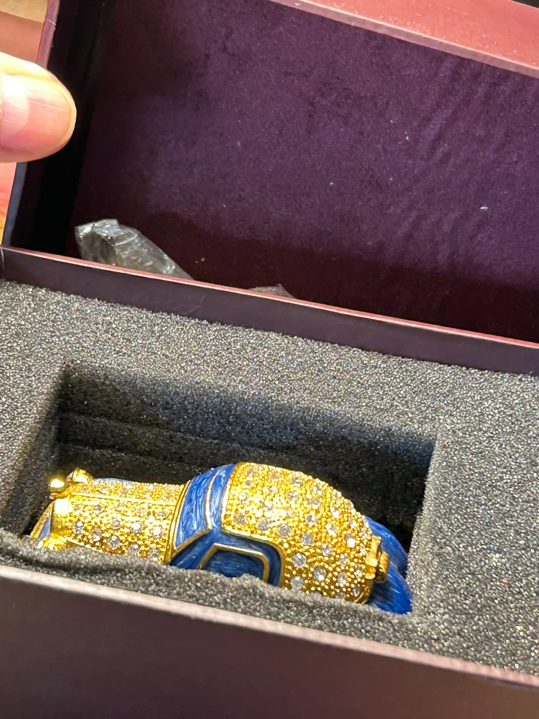 $25 Miniature Car vintage box rhinestone enamel pill image indicator(9)