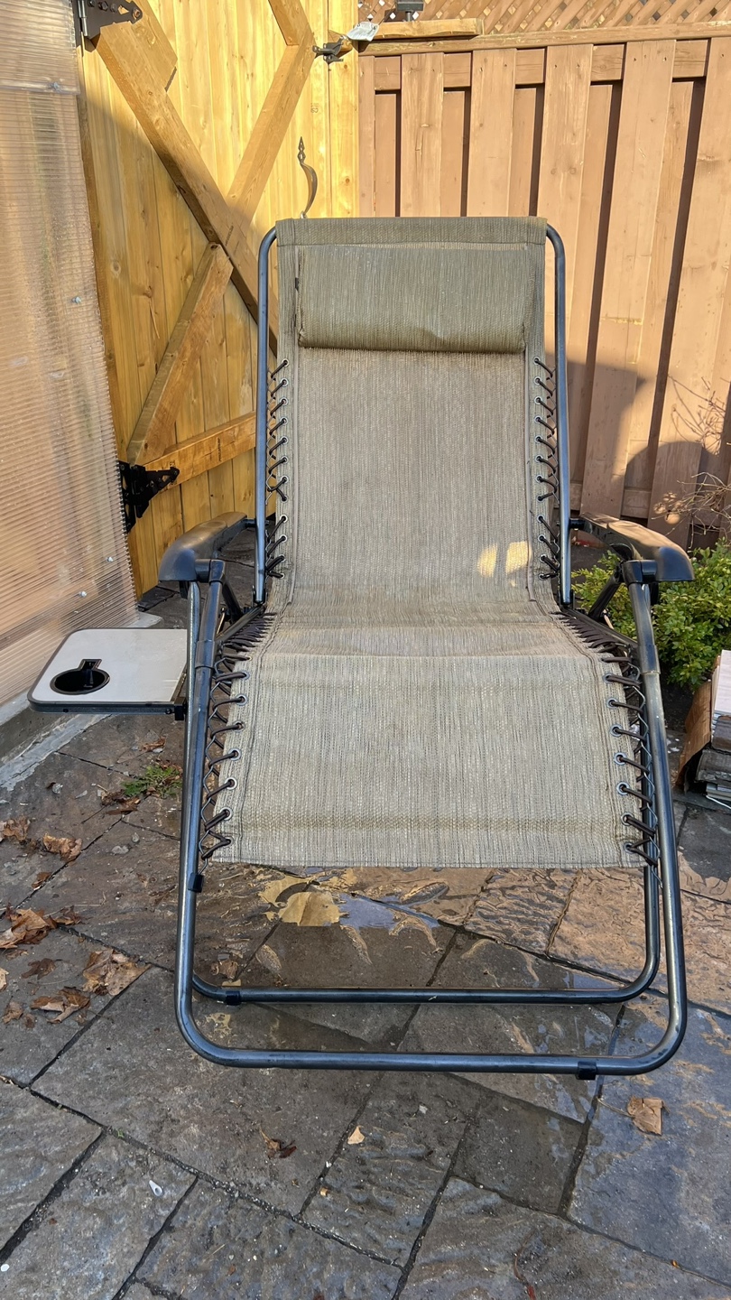 Zero Gravity Recliner Chair with Side Tray - photo 2