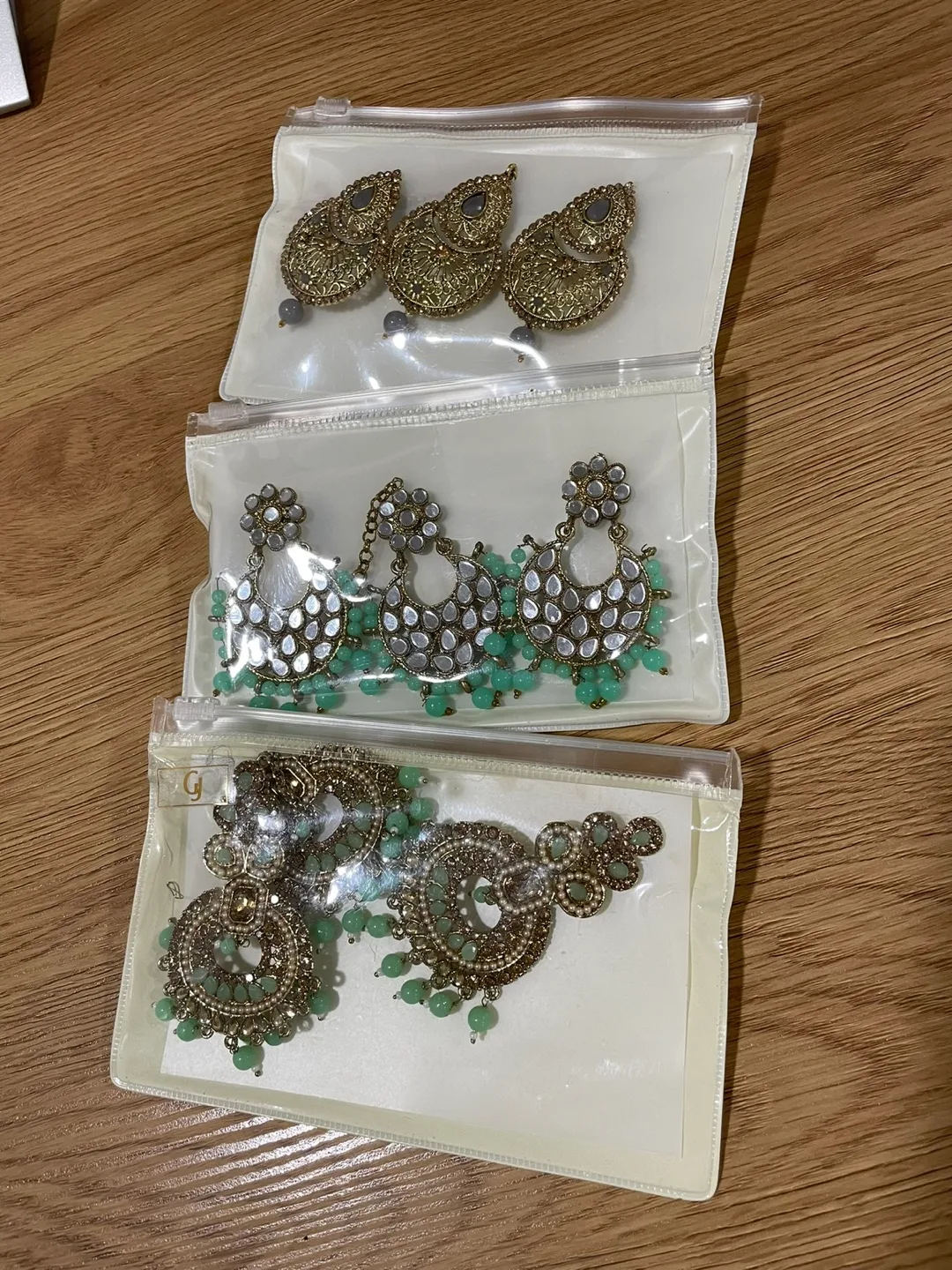 Jewelry for sale image indicator(7)