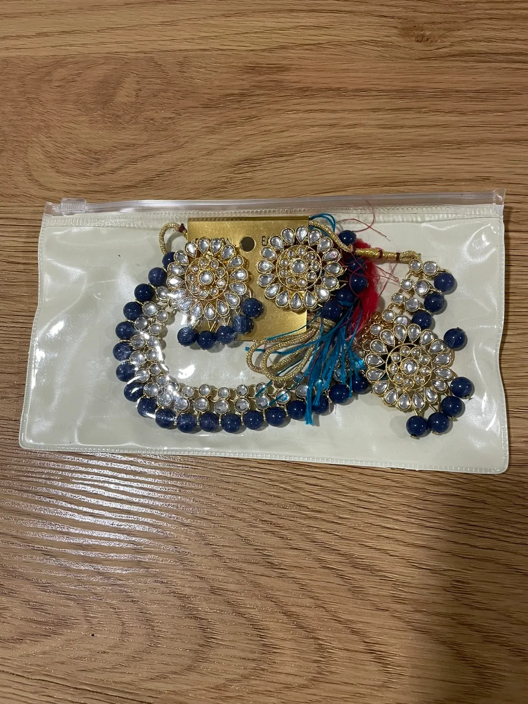 Jewelry for sale image indicator(9)