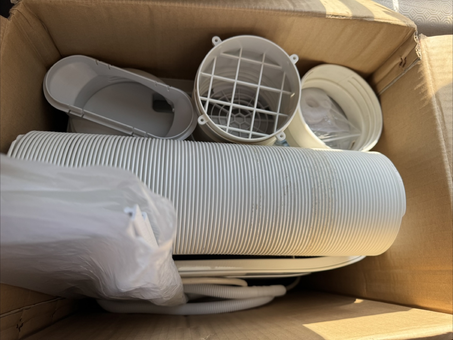 Danby 8,000 BTU Portable Air Conditioner - New in Box - photo 4