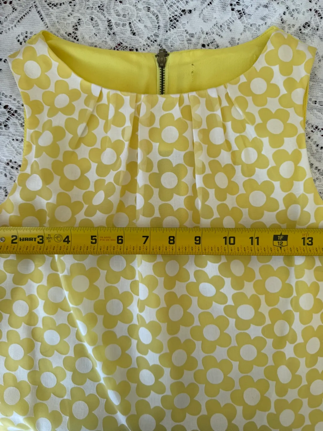 🌞 Woman’s Tank Top (Size 4) New without tags image indicator(6)