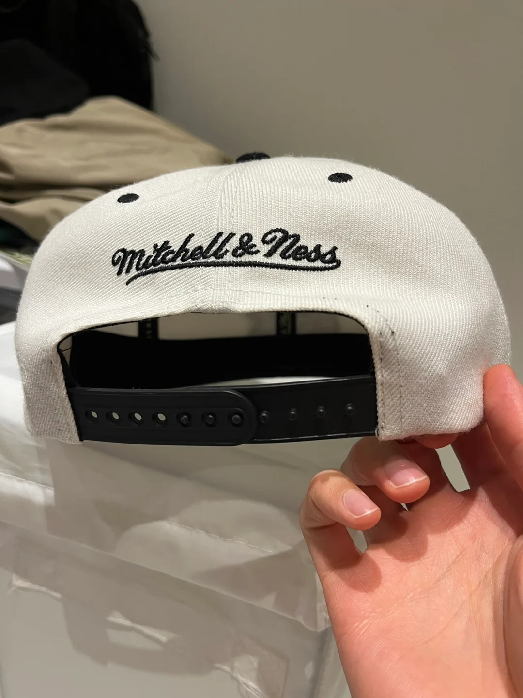 M&N Vancouver Grizzlies hat | NBA image indicator(3)