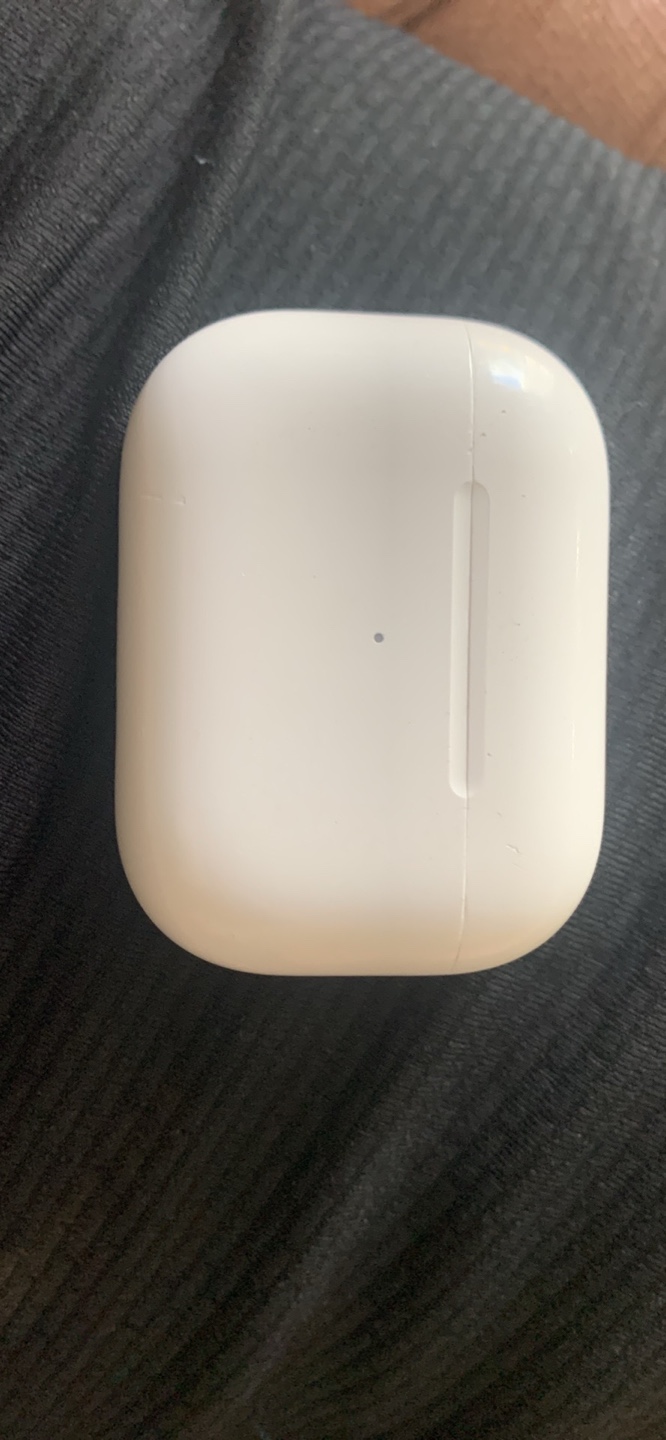 Apple AirPods Pro 1st Generation Magsafe Charging Case - photo 2