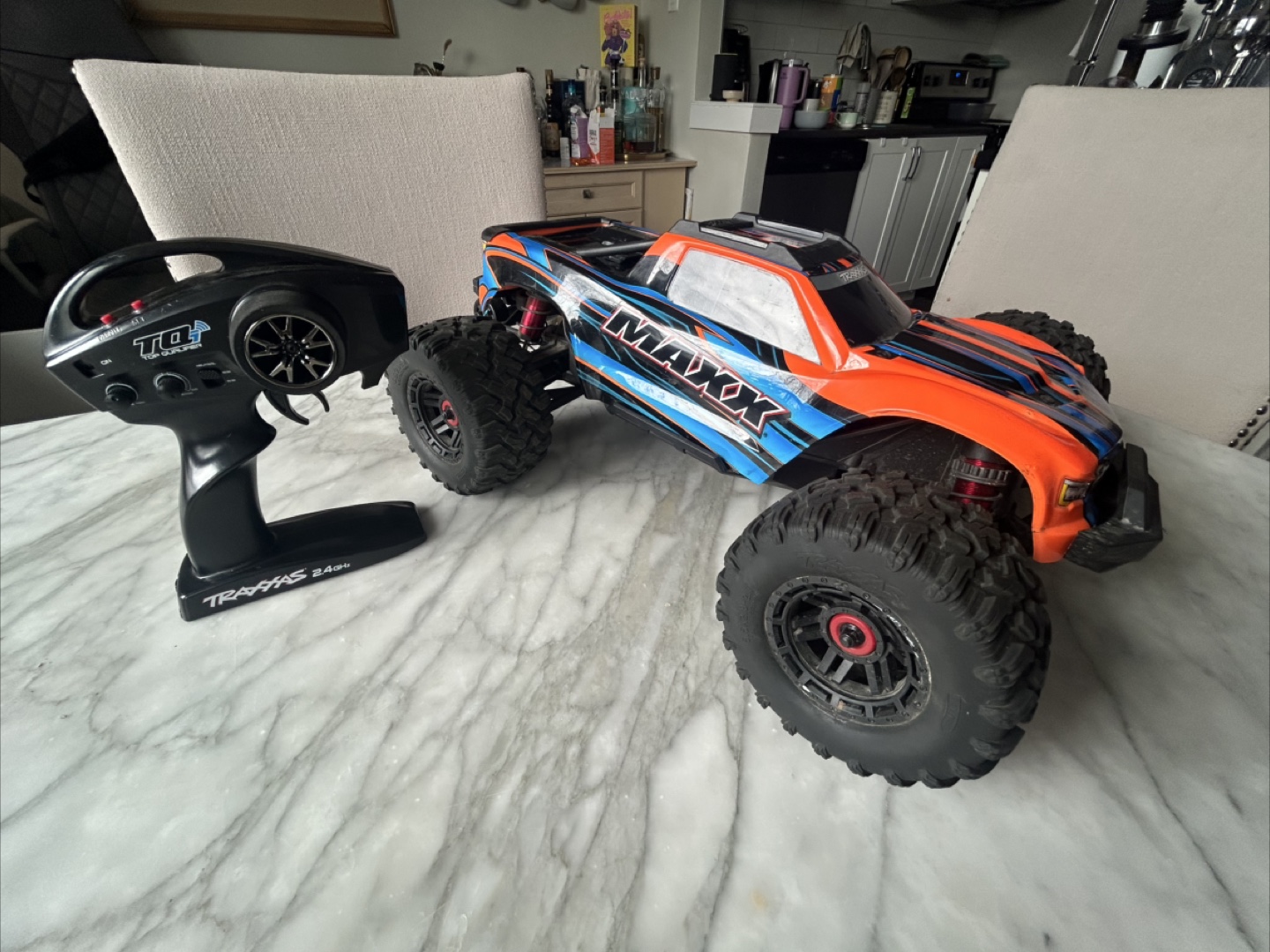 Traxxas Maxx RC Truck - 2 bodies, extra parts, and charger