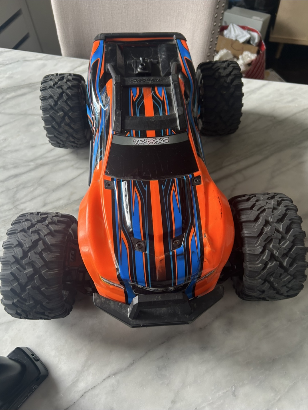Traxxas Maxx RC Truck - 2 bodies, extra parts, and charger - photo 3