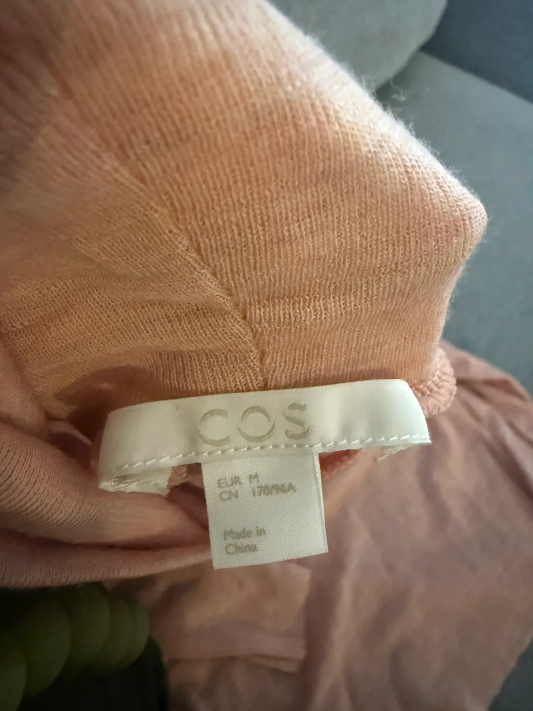 COS Pink Wool Turtleneck base layer Sweater - Size M image indicator(3)