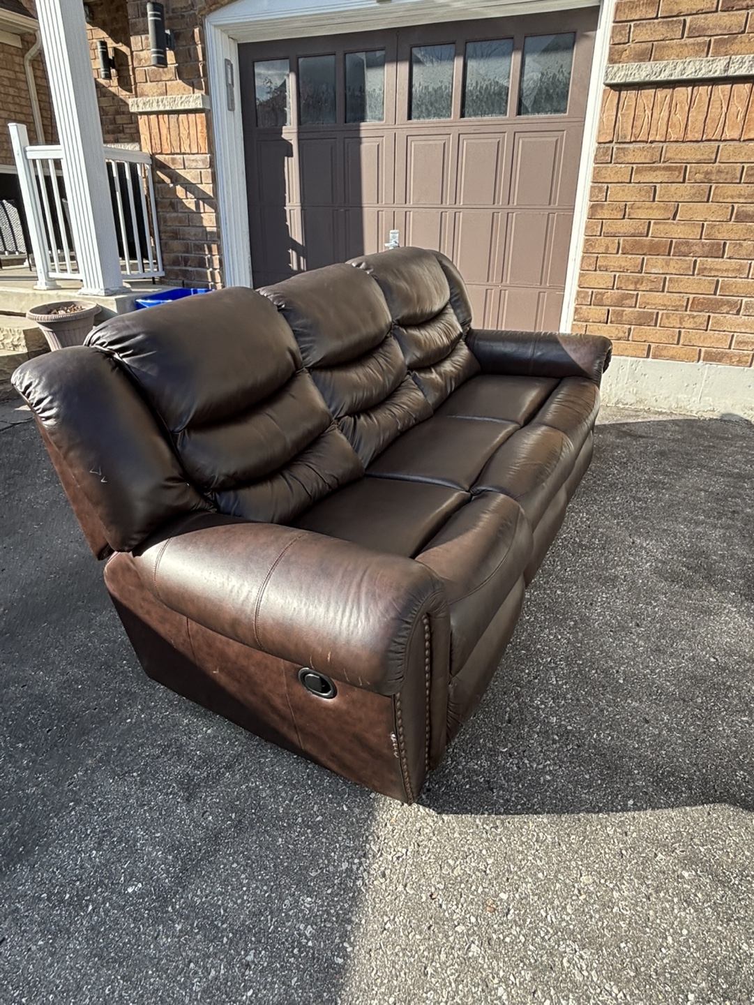 Brown Leather Recliner Sofa - photo 3