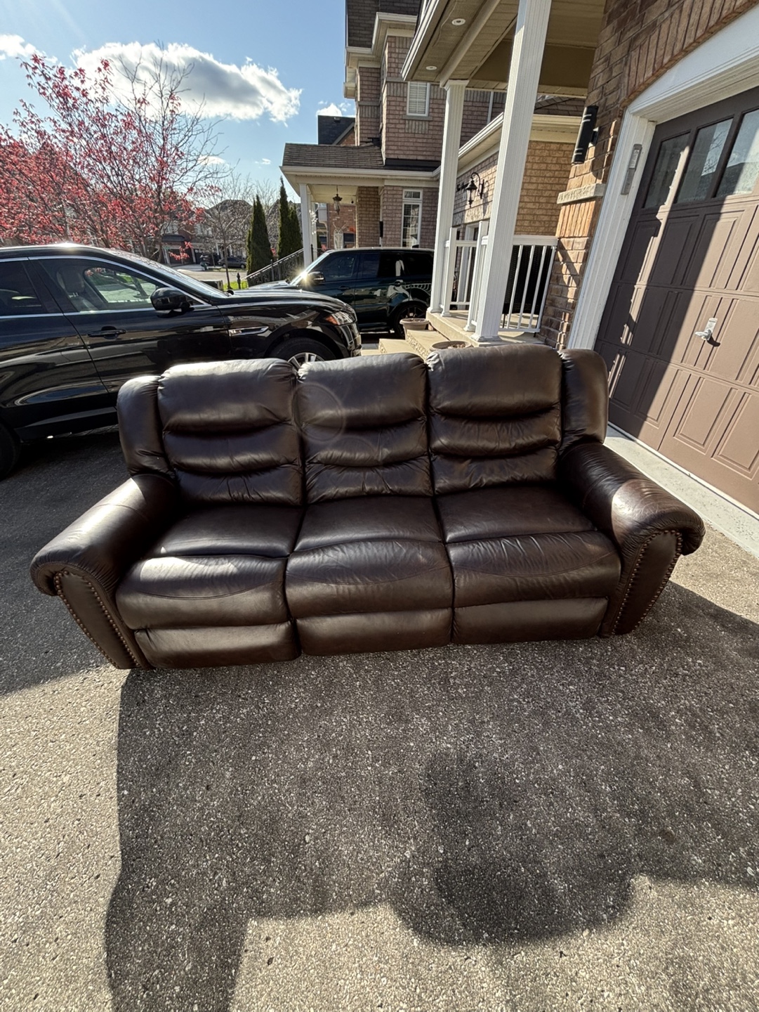Brown Leather Recliner Sofa - photo 2