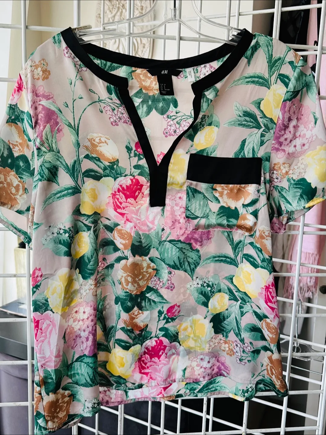 H&M Floral Blouse - Size 8 thumbnail