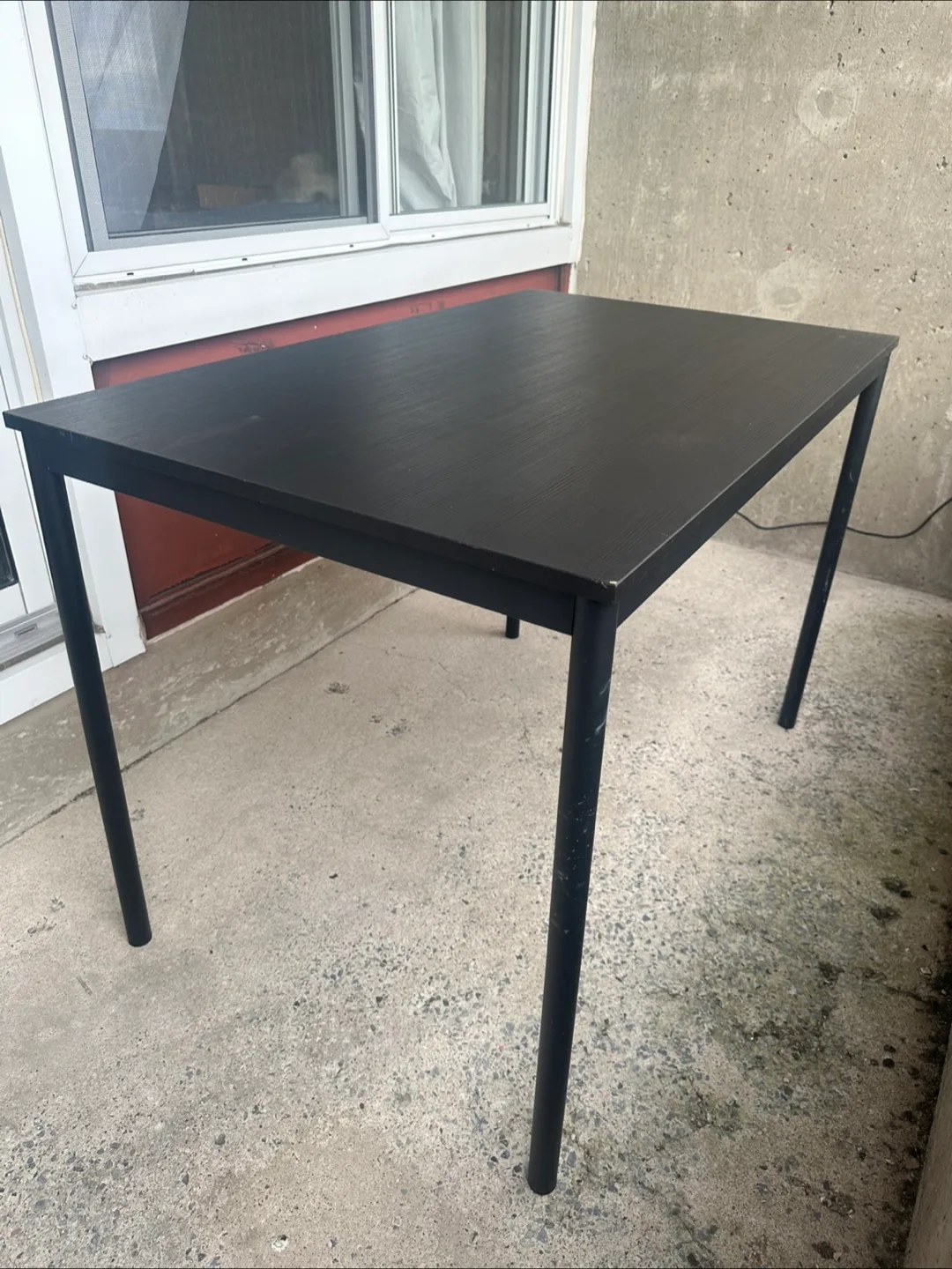 Black Sandberg Desk