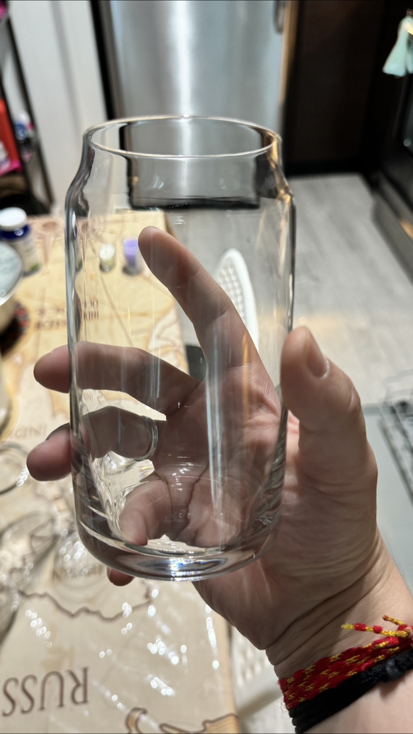Moving out sale ** Set of four clear drinking glasses - photo 2