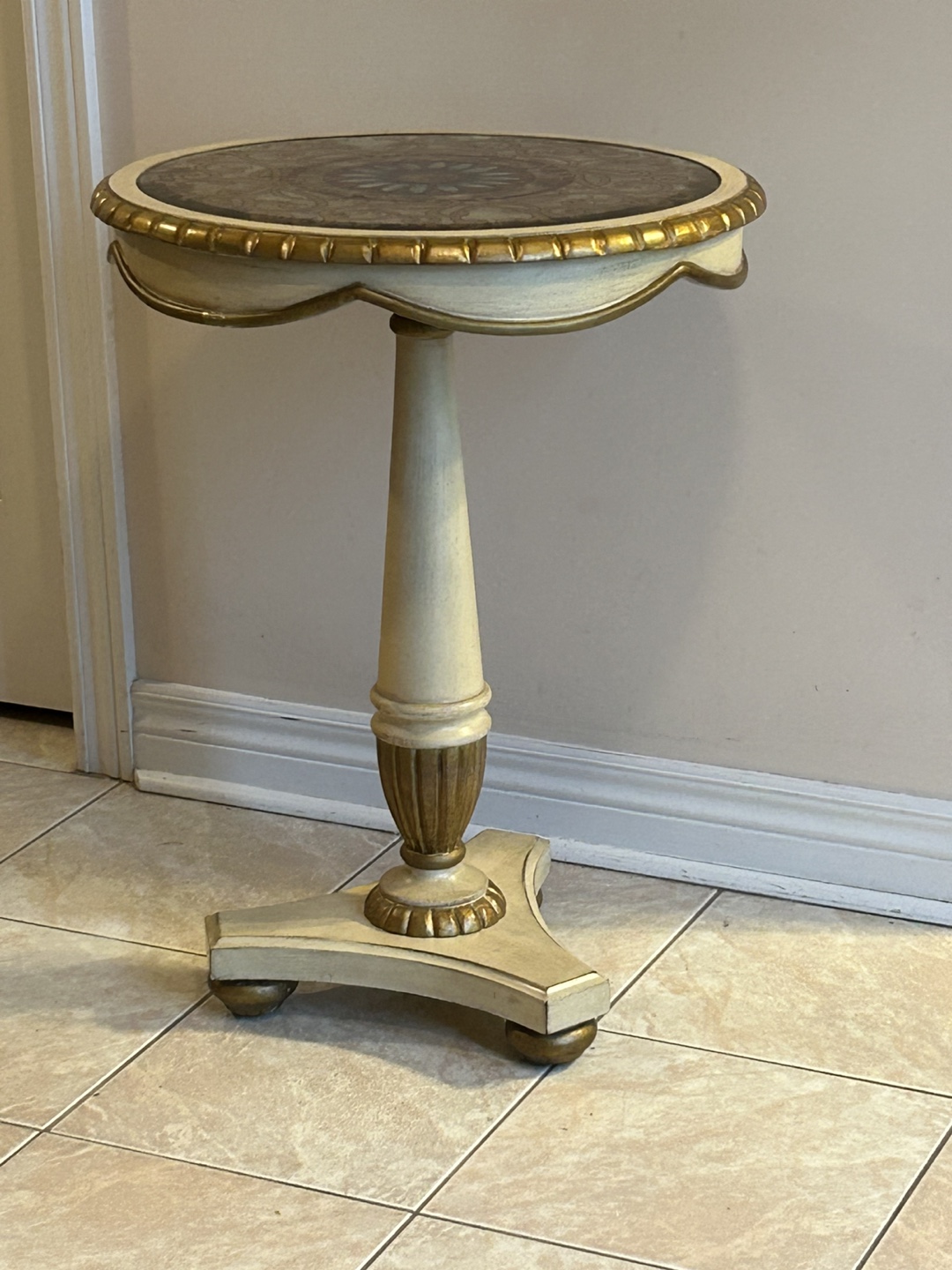 Ornate Round Accent Table - photo 3