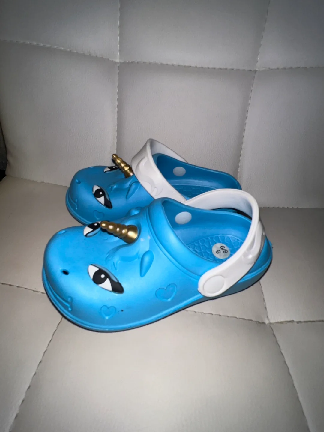 🧡Unicorn Clogs Size 8/9 image indicator(4)