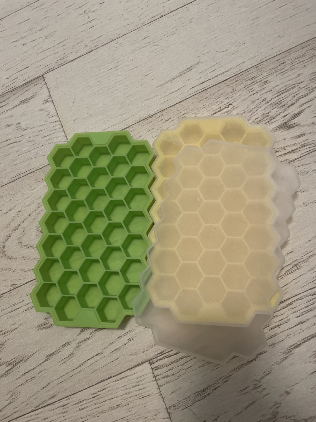 silicone hexagonal ice cube tray