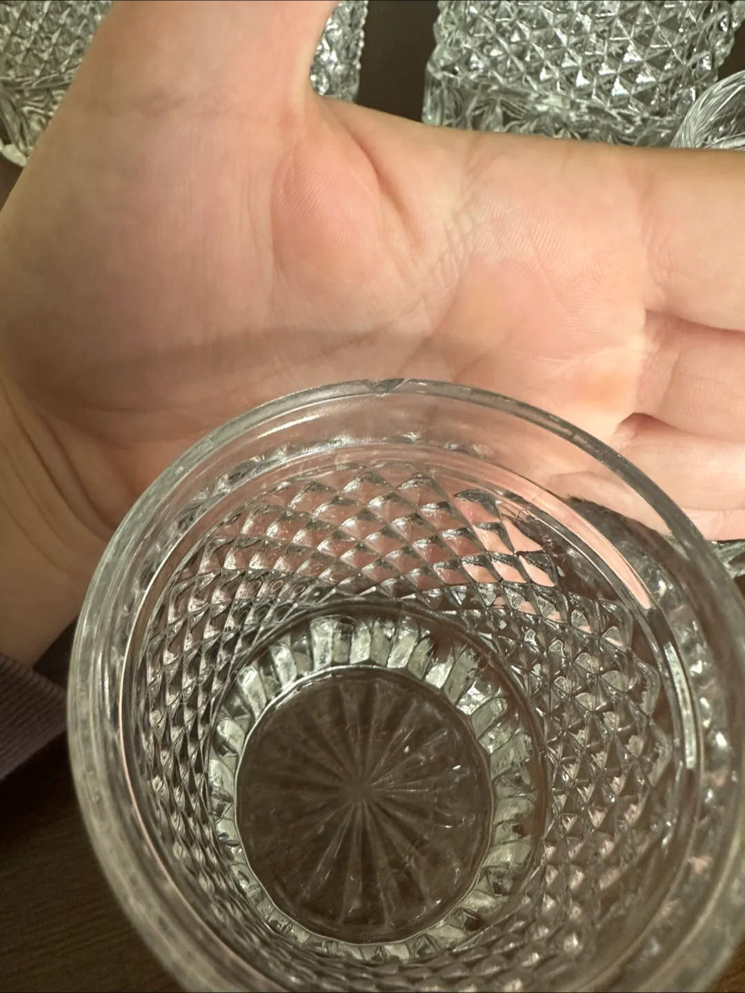 Crystal Decanter Set with Four Glasses image indicator(4)